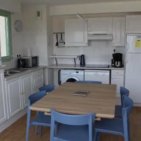 Duplex Avec Balcon, Ascenseur Et Parking A - Fr-1-482-59 * Fort-Mahon-Plage